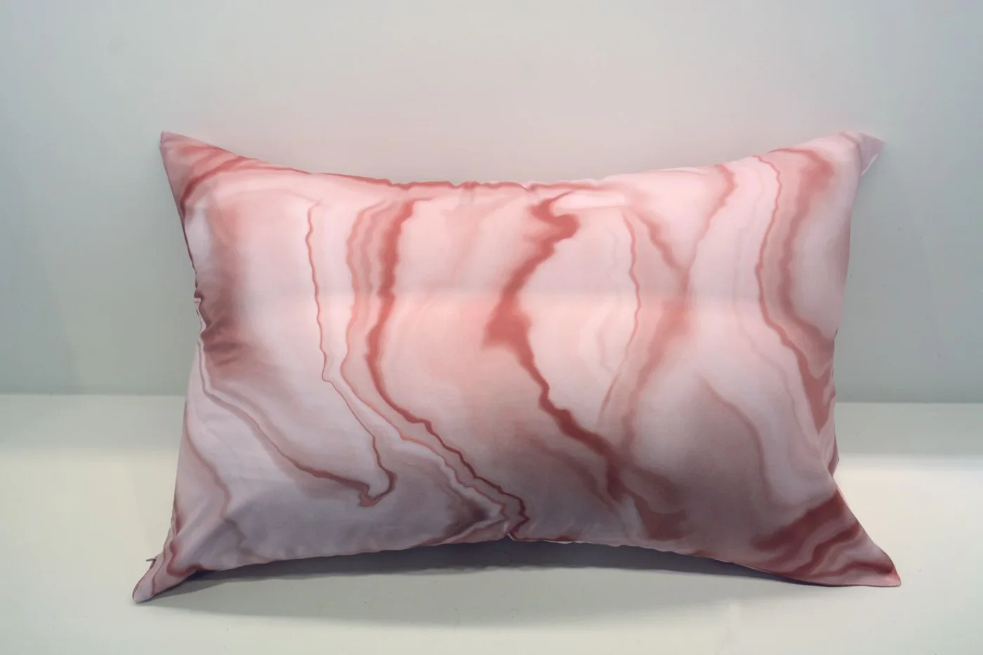 Pink marble-pattern printed silk pillowcase