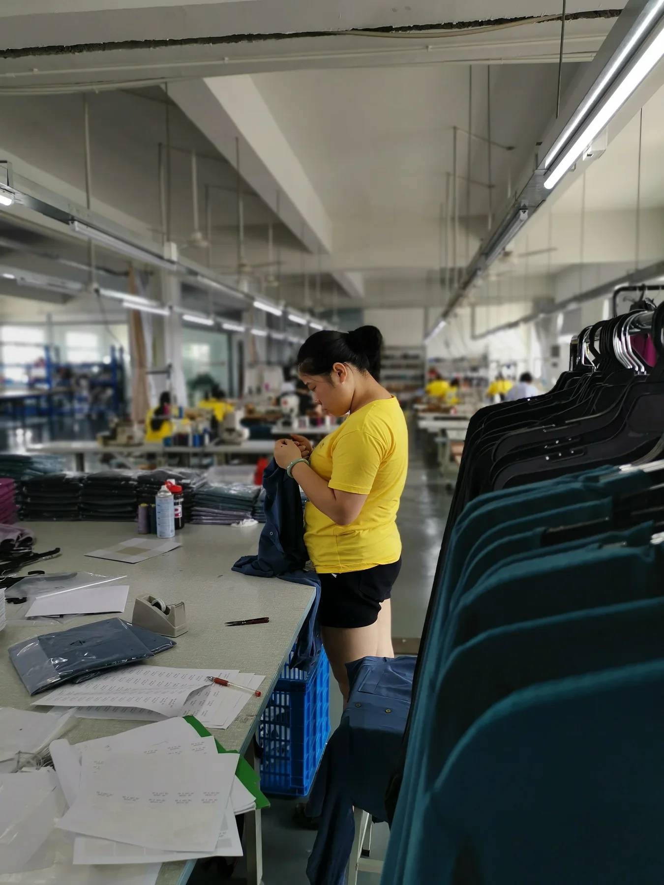 In-line garment measurement inspection on the production floor
